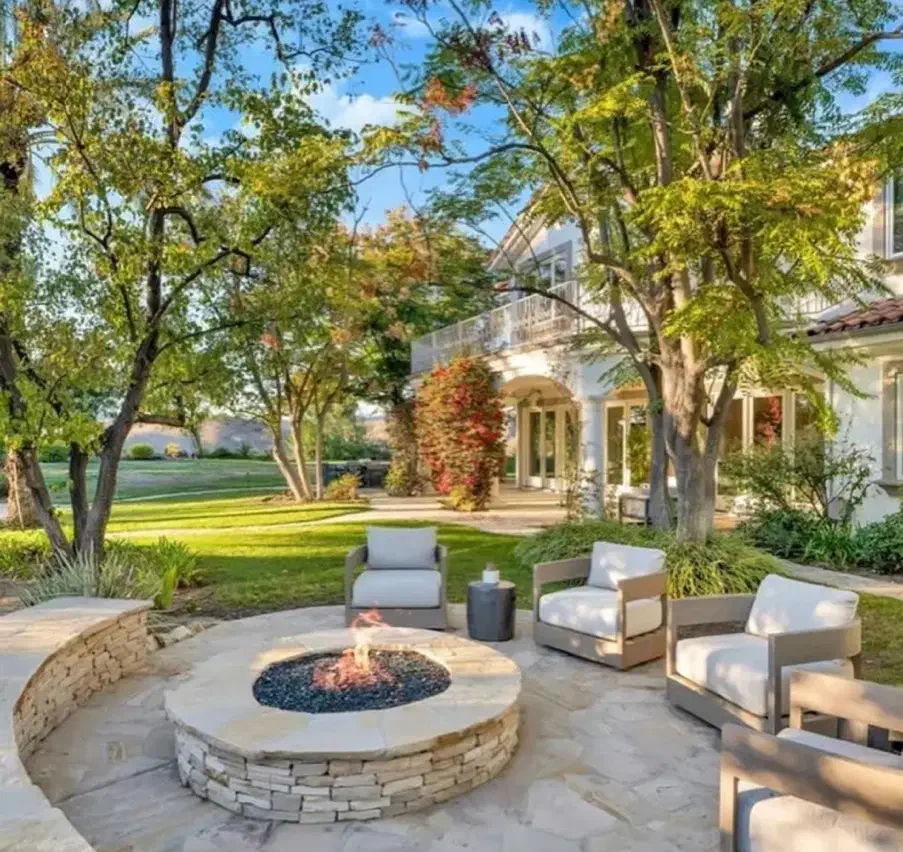 ۲۰۰۰مترمستغلات ویلایی زعفرانیه فرشته مسکونی واداری|اجارهٔ خانه و ویلا|تهران, الهیه|دیوار