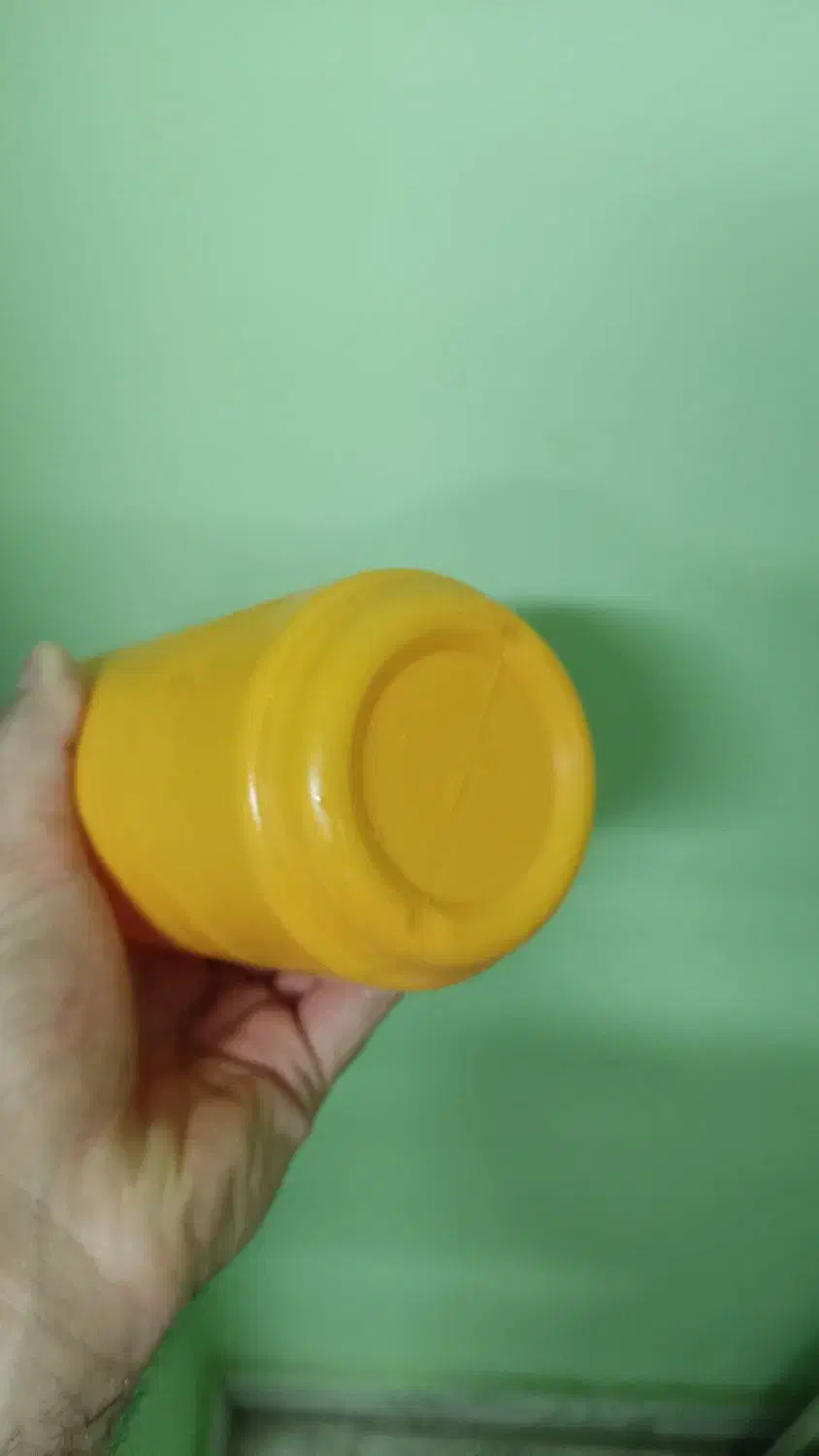 تعدادی بطری|ظروف نگهدارنده، پلاستیکی، یک‌بارمصرف|بیرجند, |دیوار