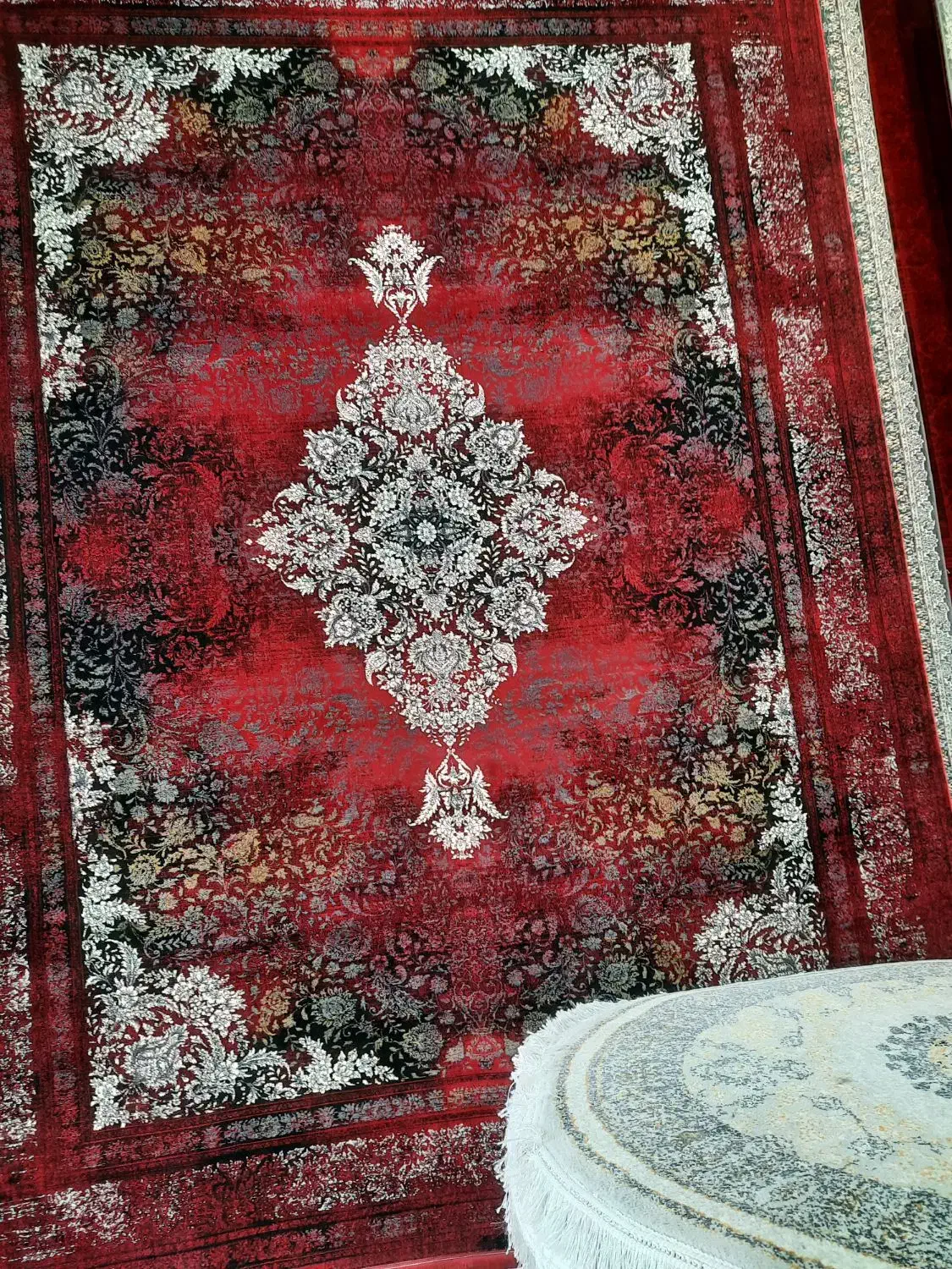 دنیای فرشهای نو و اکبند نیشابور|فرش|نیشابور, کوی فرهنگیان|دیوار