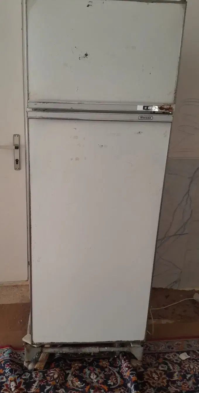 یخچال دو درب سالم|یخچال و فریزر|مهریز, |دیوار