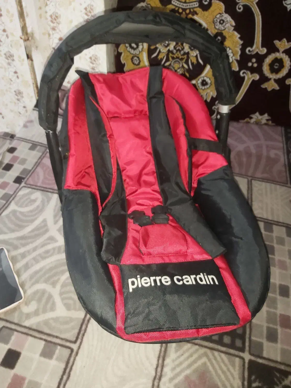 صندلی ماشین نوزادی|تخت و صندلی بچه|رشت, حومه رشت|دیوار