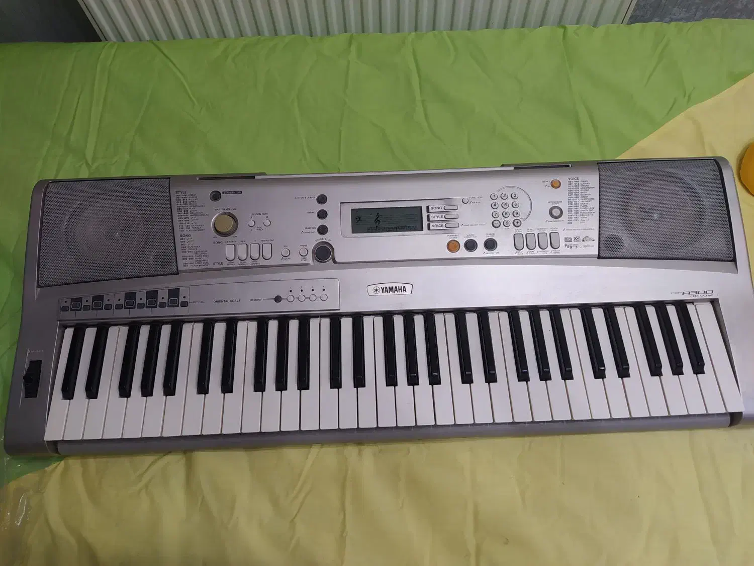 سرگرمی و تفریحی|پیانو، کیبورد، آکاردئون|آستارا, |دیوار