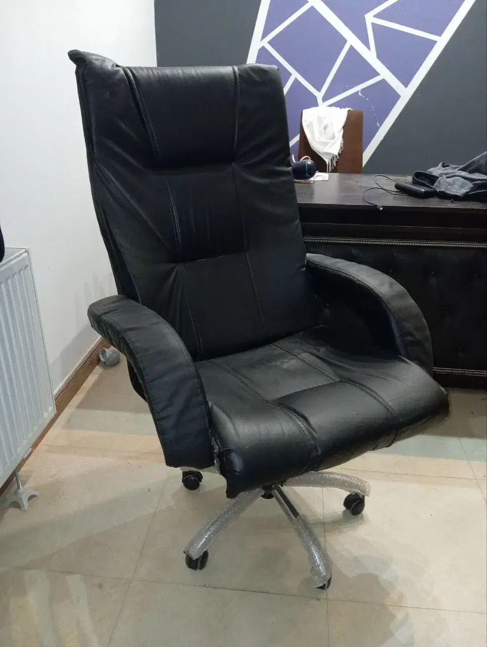 صندلی مدیریت درحد اکبند|مبلمان اداری|نظرآباد, رسالت|دیوار