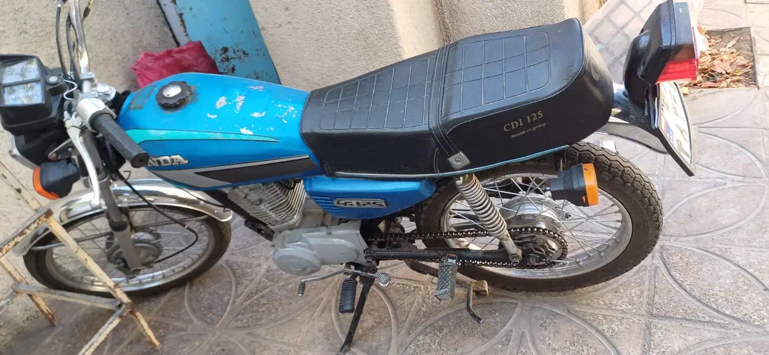 موتور مدل۱۳۸۹..۱۲۵سیسی ولی تبدیل شده ۱۵۰|موتورسیکلت|دورود, |دیوار