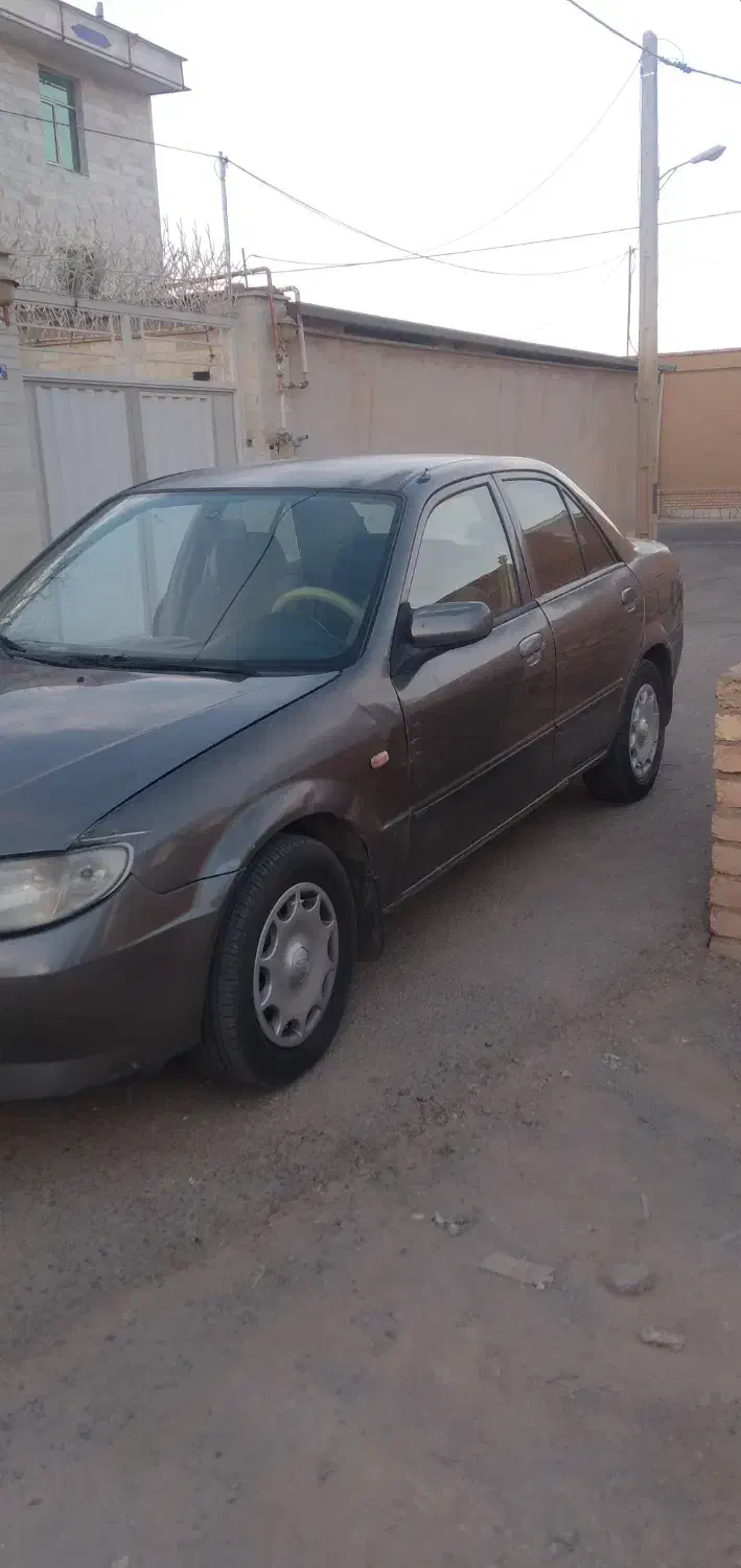 مزدا۳۲۳نوک مدادی مدل۸۳|خودرو سواری و وانت|شاهین‌شهر, پاسداران|دیوار