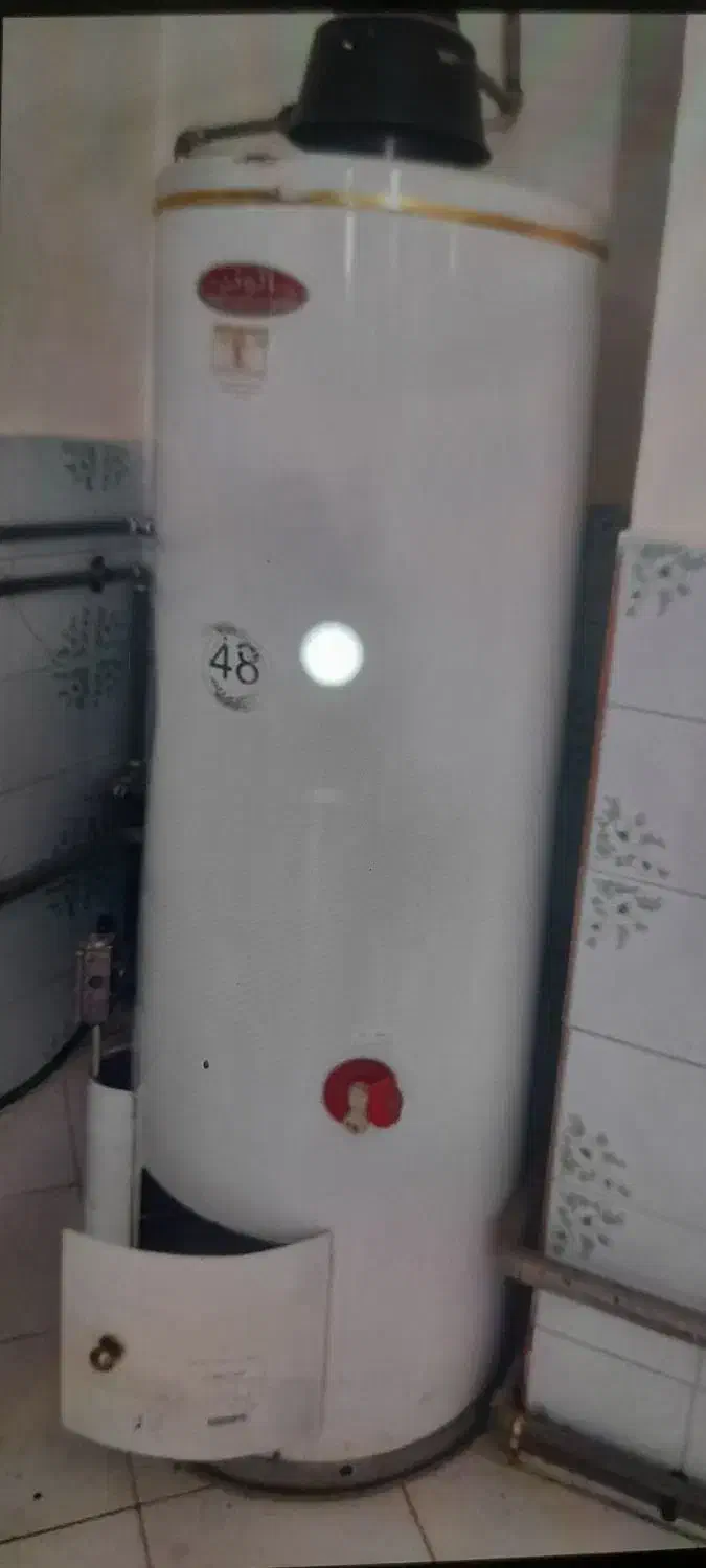 گرمکن الوند یه سال کار کرده|آبگرمکن، پکیج، شوفاژ|میاندوآب, |دیوار