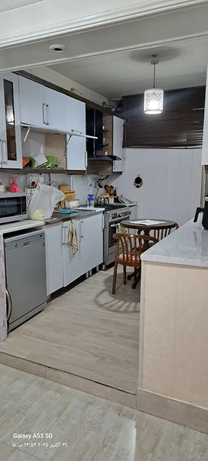 ساختمان ولایت ۱۱|فروش خانه و ویلا|نظرآباد, رسالت|دیوار