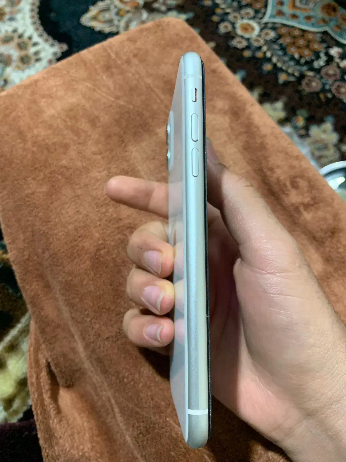 ایفون ۱۱ درحد نو استثنایی بدون ضربه|موبایل|شهرکرد, |دیوار