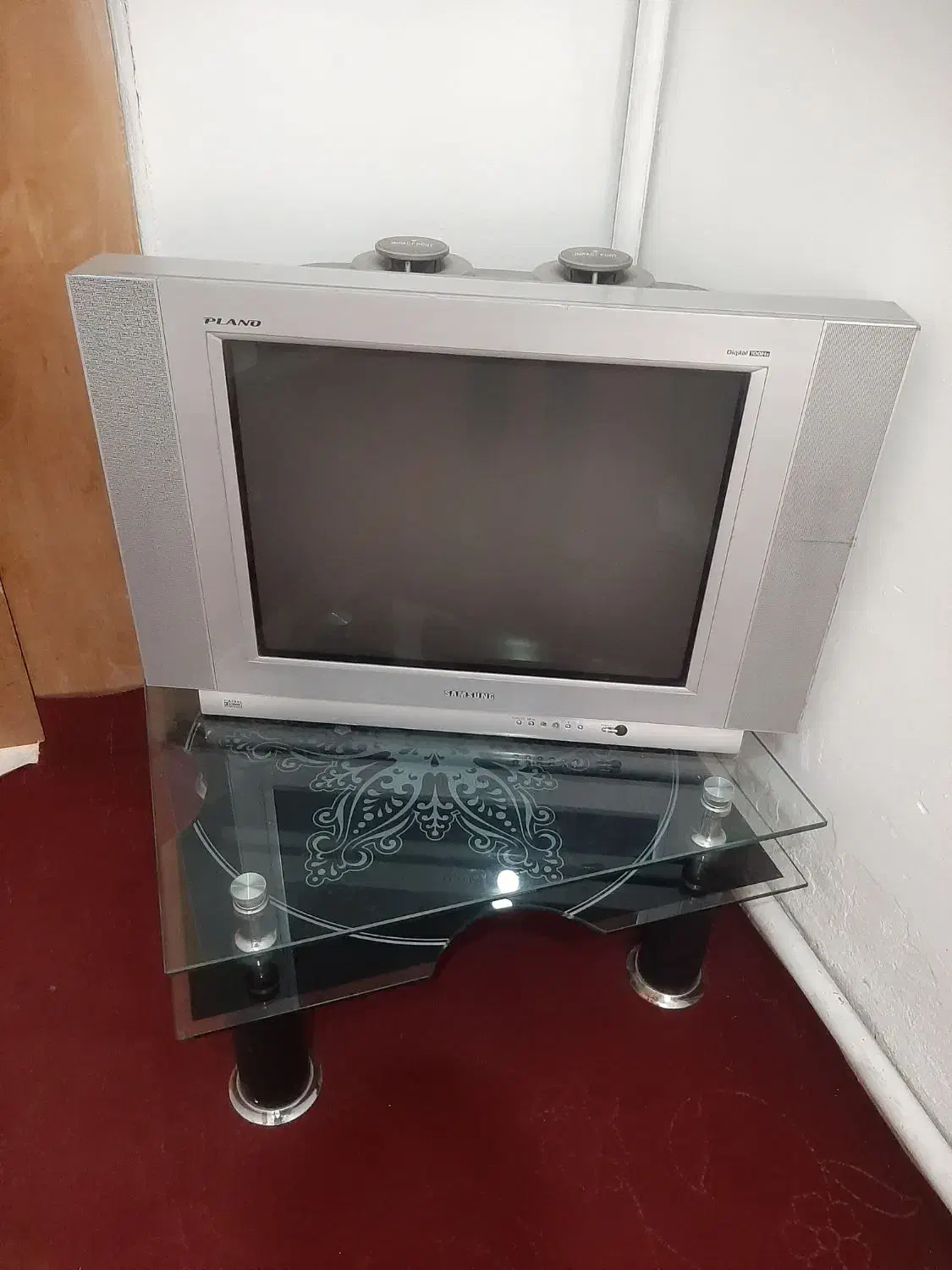 تلویزیون|تلویزیون و پروژکتور|هشتگرد, ینگی امام|دیوار