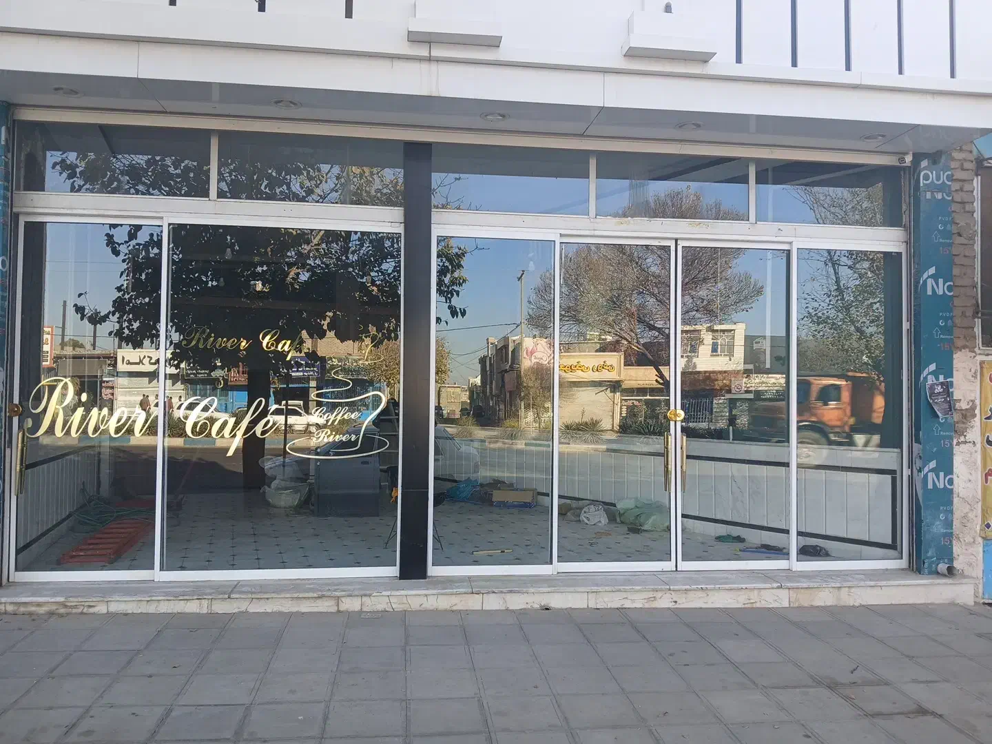 باریستا و فرکار|استخدام خدمات فروشگاه و رستوران|تربتحیدریه, سرمحله|دیوار