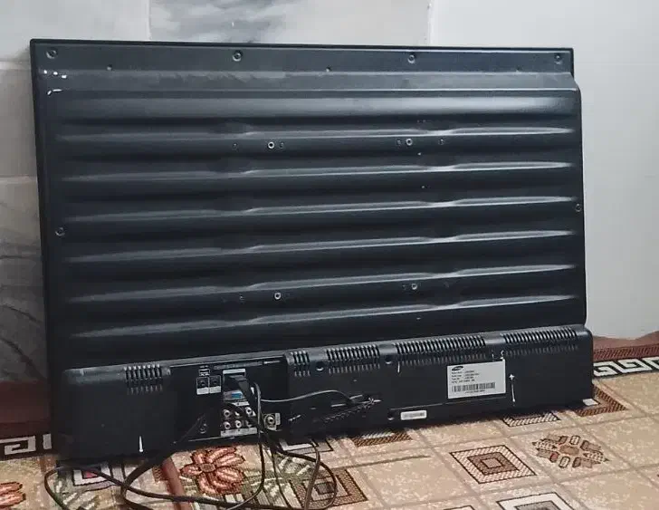 تلوزیون سامسونگ|تلویزیون و پروژکتور|قم, زنبیل آباد|دیوار