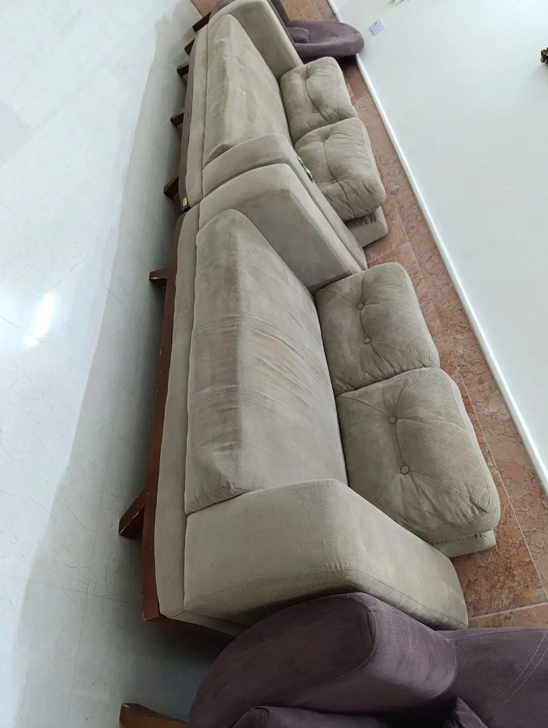 مبلمان راحتی ۷ نفره و جلو مبلی|مبلمان خانگی و میز عسلی|فریمان, |دیوار