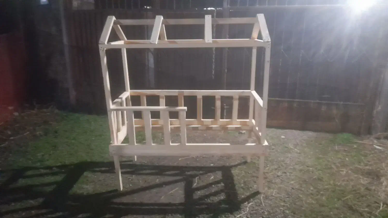 تخت بچه سربندی خانه راویز حلب در خدمت هستیم|تخت و سرویس خواب|کیاشهر, |دیوار