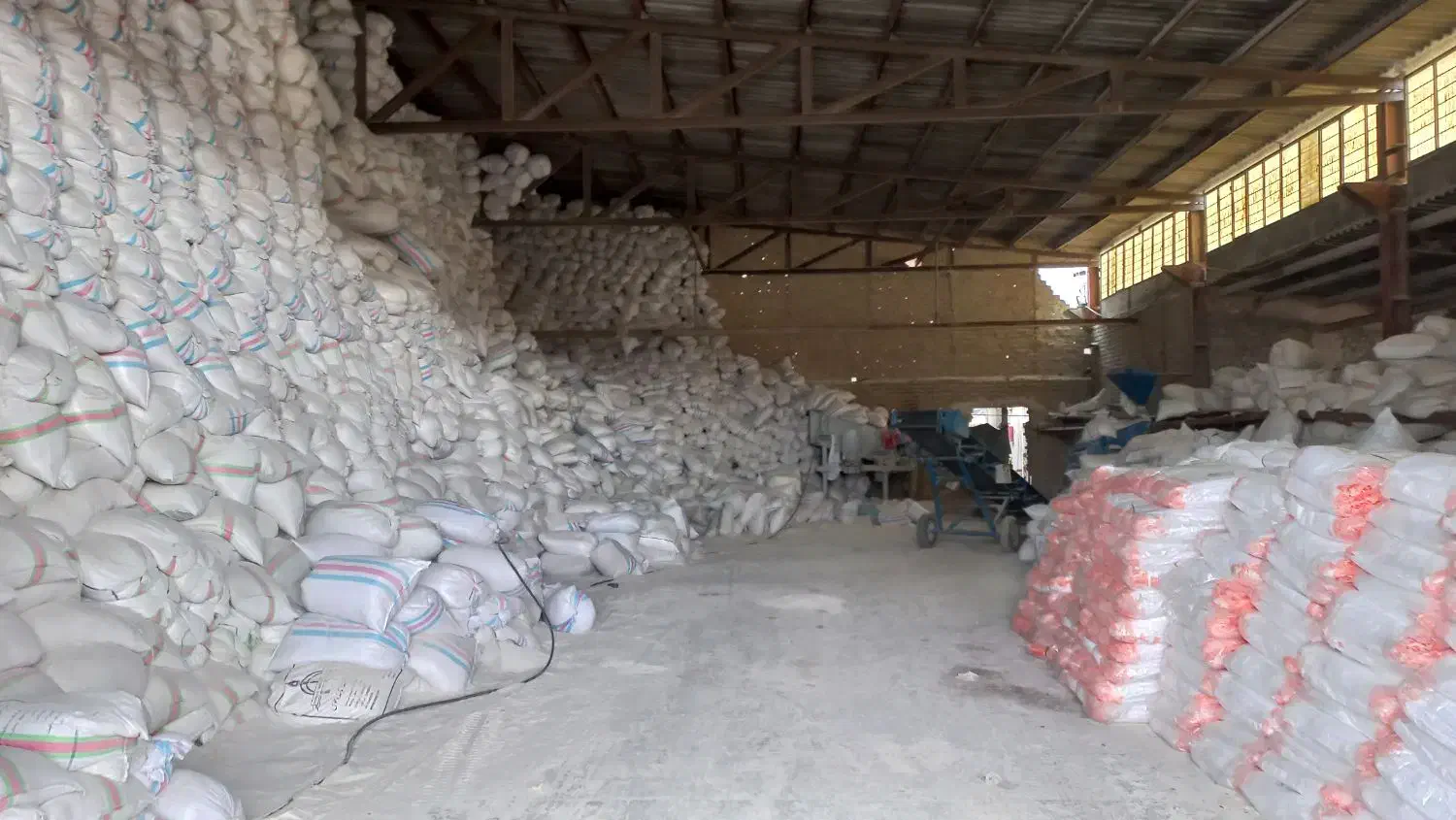 پوکه صنعتی پرلیت سیلیسی با تایید مهندسی|مصالح و تجهیزات ساختمان|مشهد, یوسفیه (شهرک غرب)|دیوار