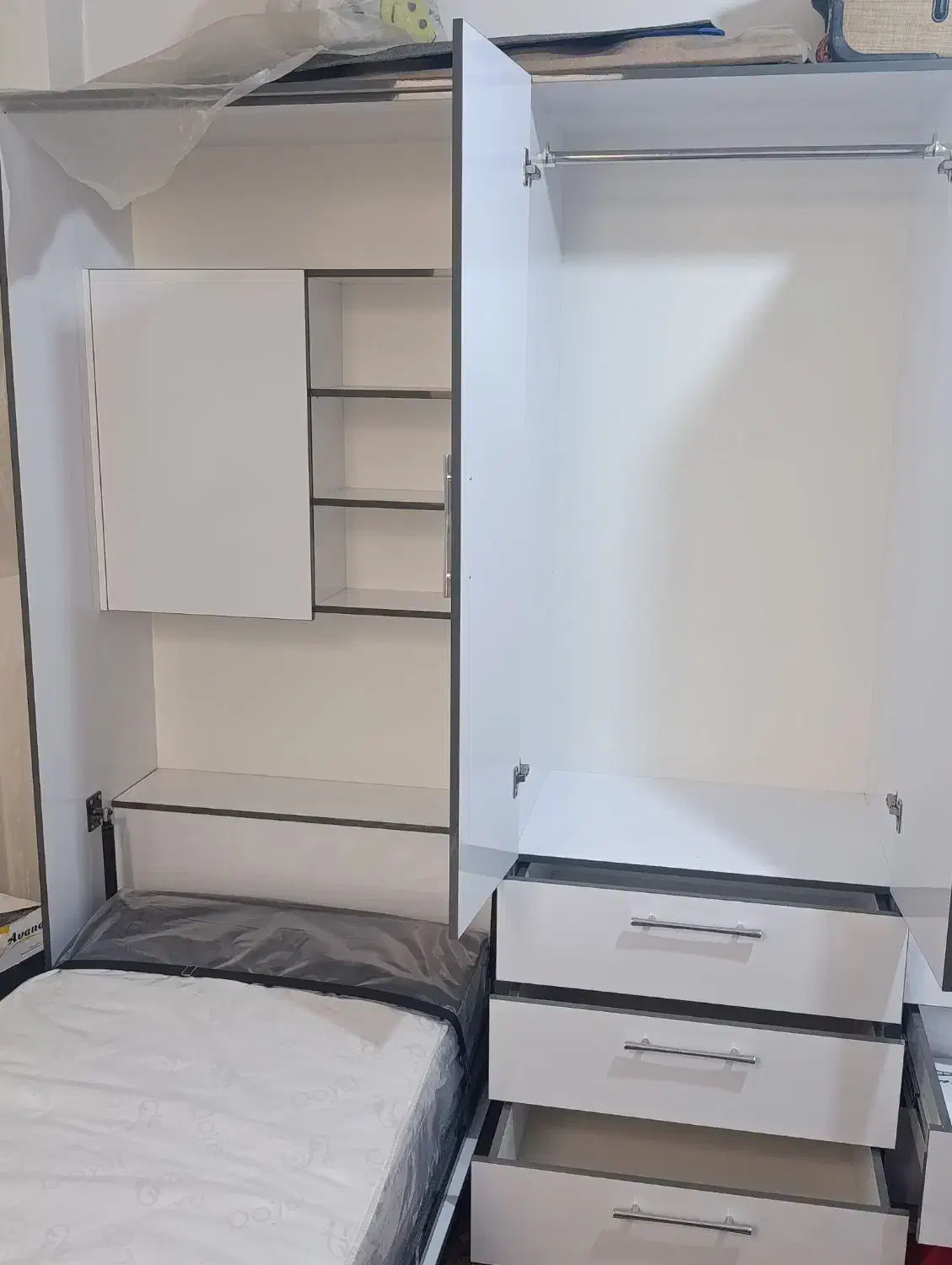 تخت تاشو و کمد|تخت و سرویس خواب|گرمسار, |دیوار