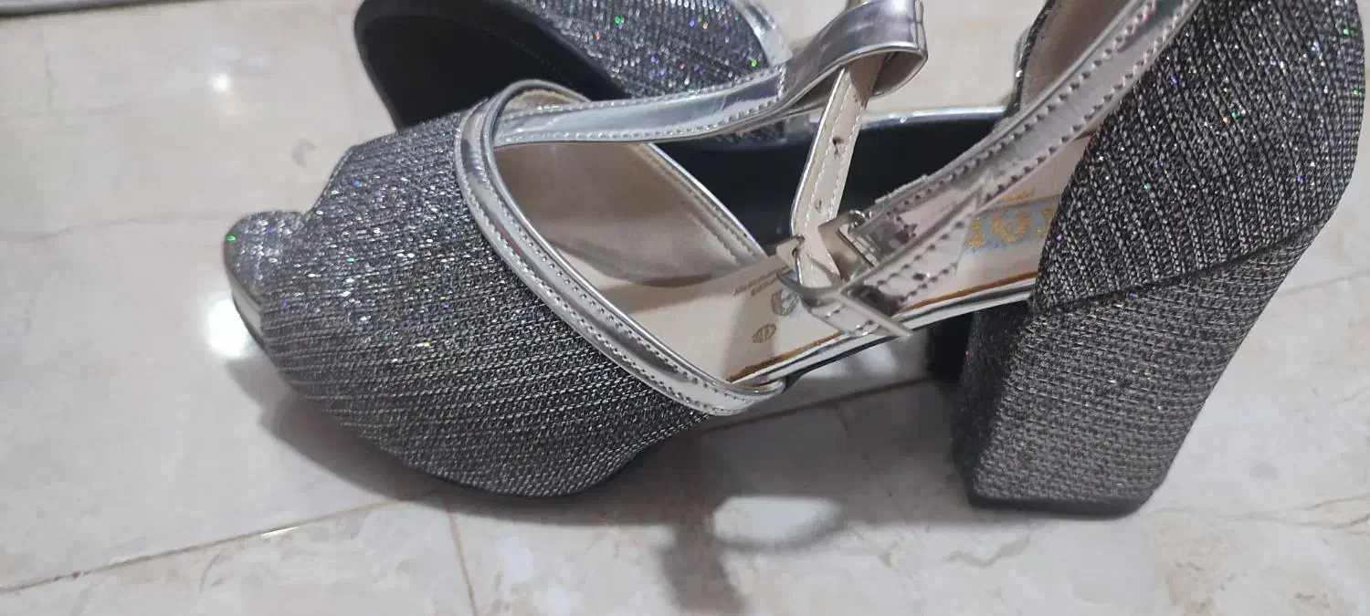 کفش مجلسی|کیف، کفش، کمربند|خاوران, |دیوار