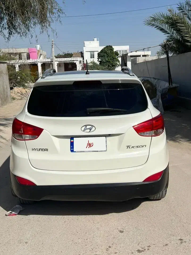 توسان ۲۰۱۱|خودرو سواری و وانت|قشم, |دیوار