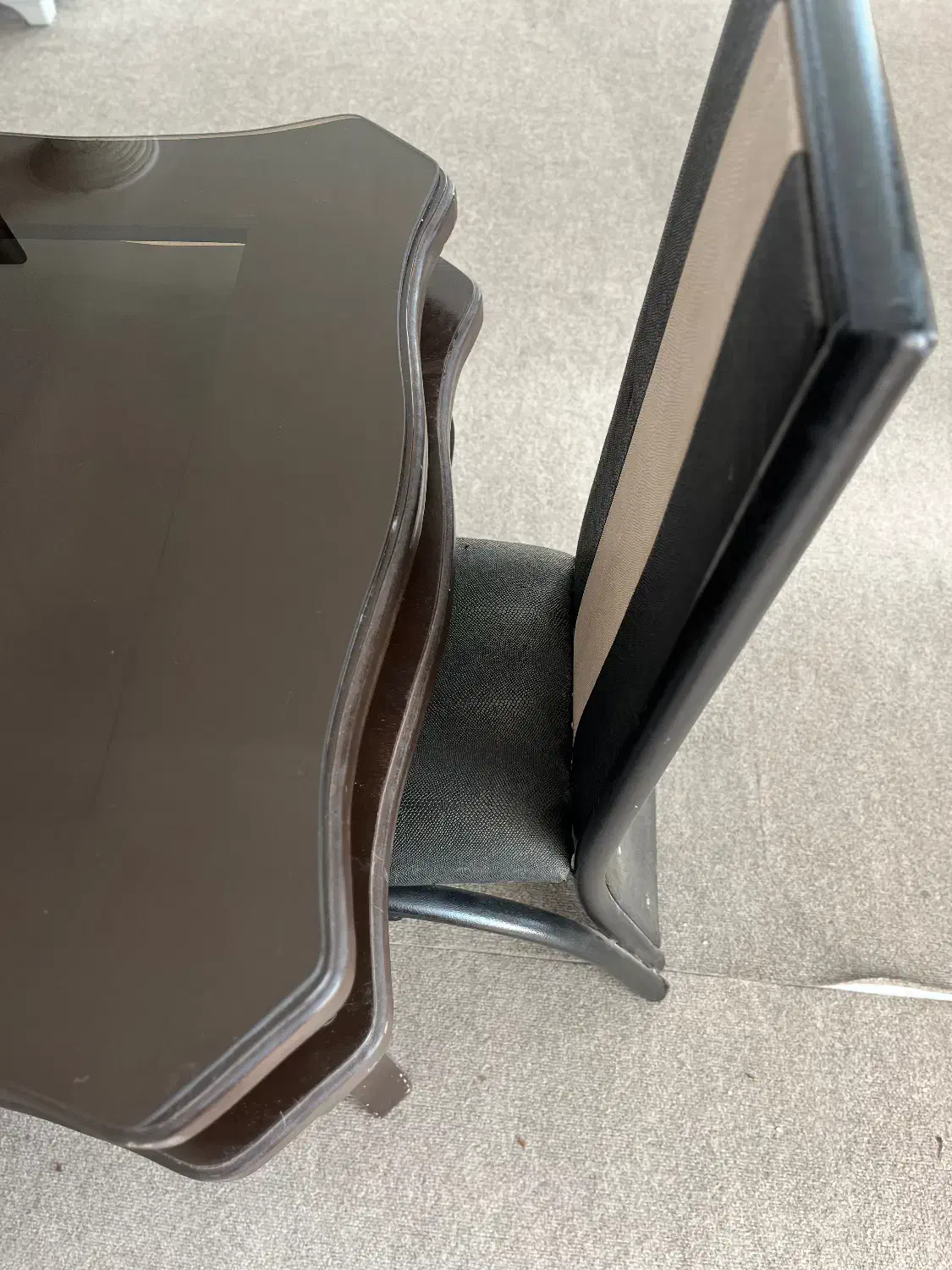 میز غذا خوری|میز و صندلی غذاخوری|سلماس, |دیوار