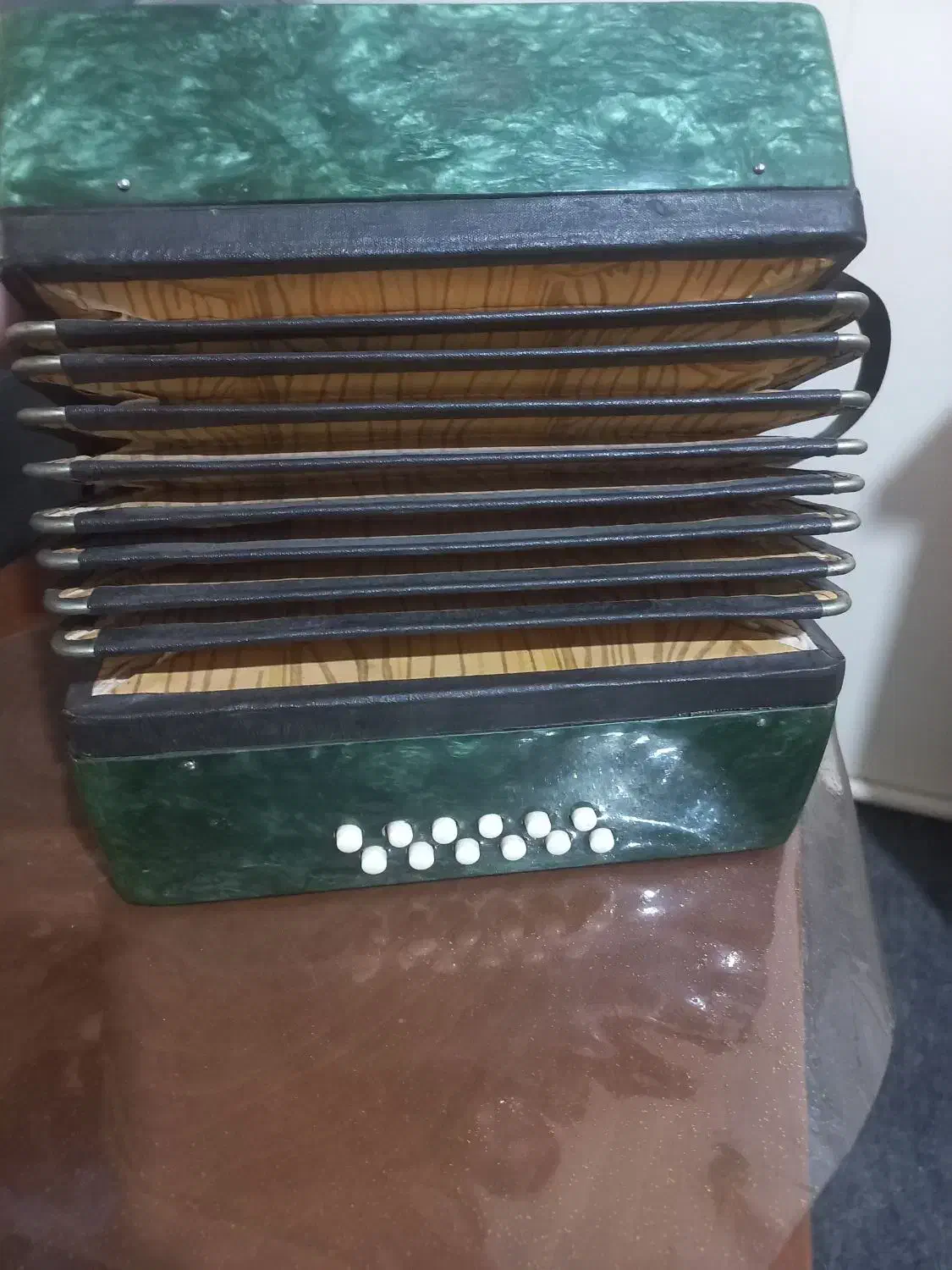 آکاردئون کاملا سالم|پیانو، کیبورد، آکاردئون|نسیم‌شهر, |دیوار