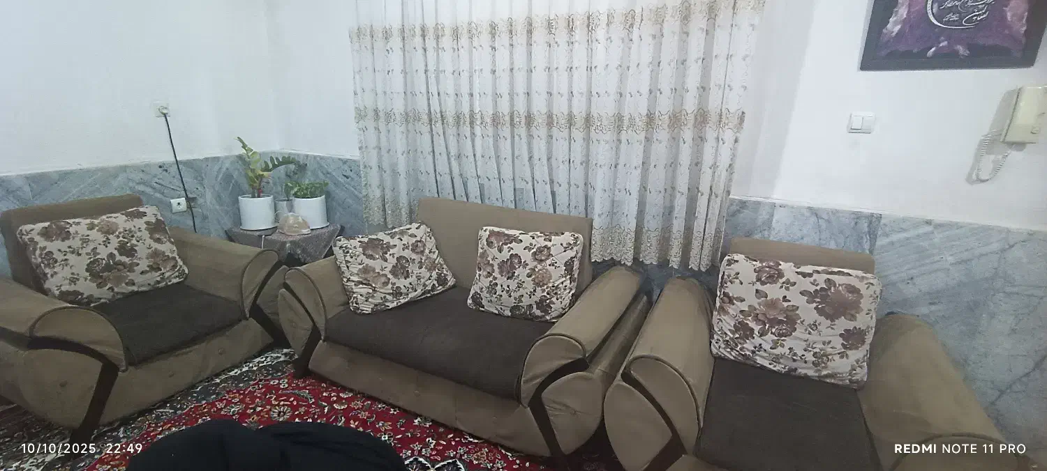 مبل 7نفر به همراه میز عسلی و میز جلو مبلی|مبلمان خانگی و میز عسلی|گنبد کاووس, |دیوار