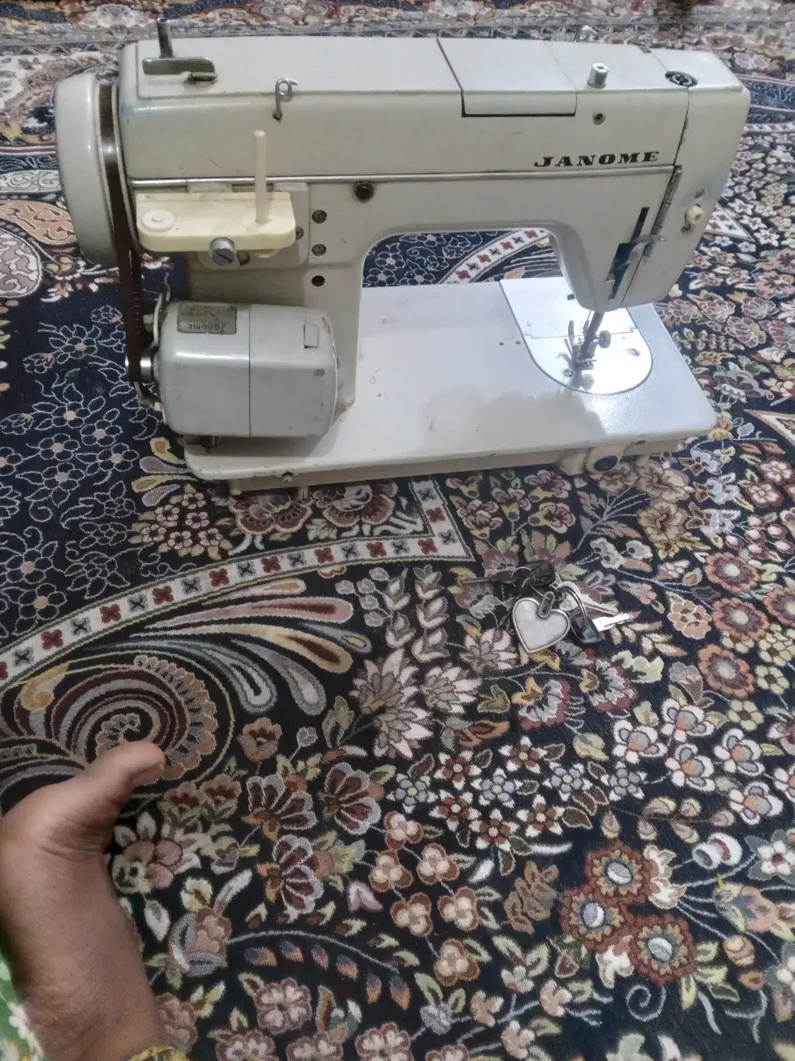 چرخ خیاطی ۵میل|لوازم خیاطی و بافتنی|میناب, |دیوار