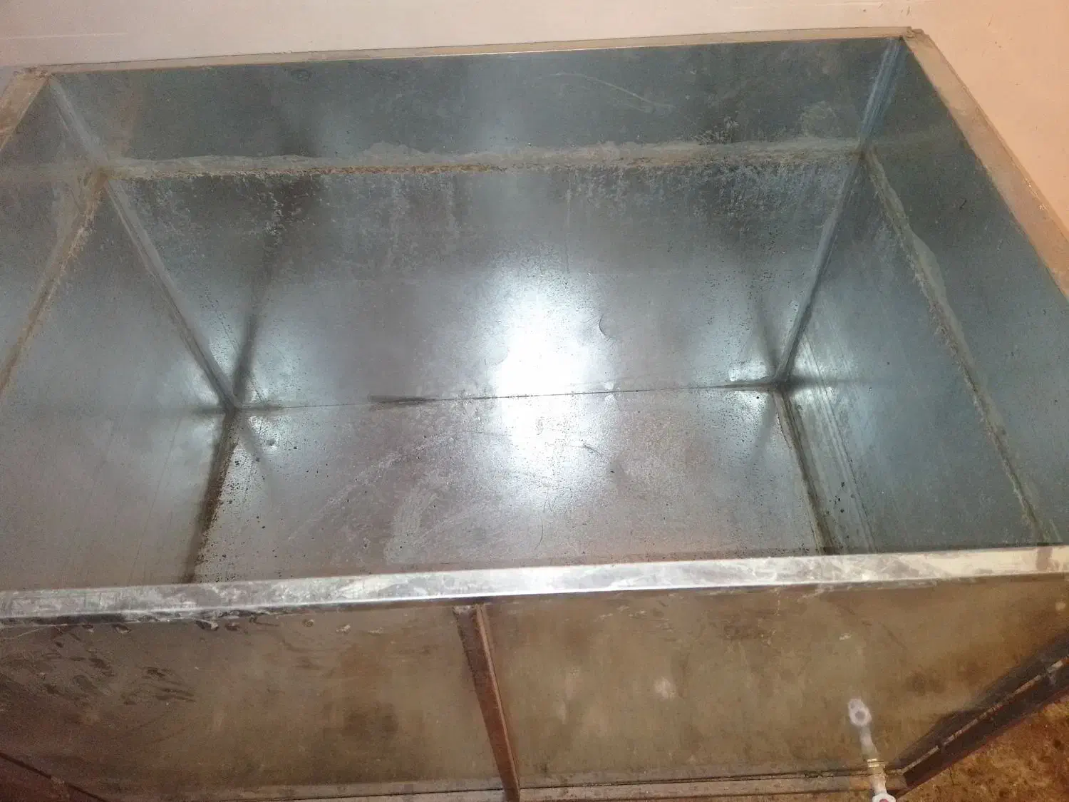 وان بزرگ ۷۰۰ لیتری|لوازم حمام|سنقر, |دیوار