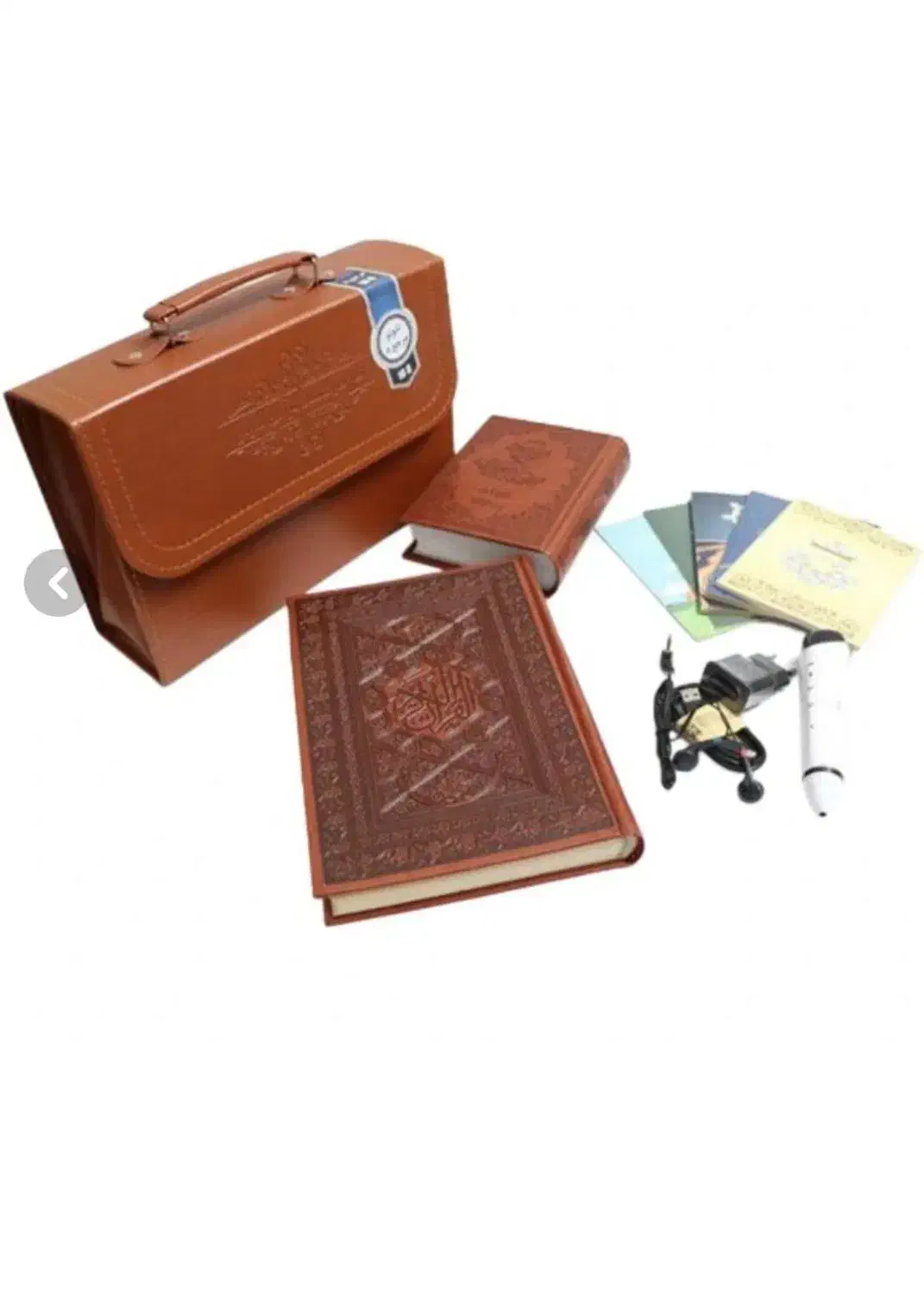 قرآن|کتاب و مجله مذهبی|تهران, بهارستان|دیوار