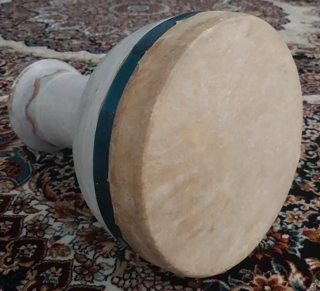 تنبک سفالی|سازهای سنتی|سبزوار, قصبه شرقی|دیوار