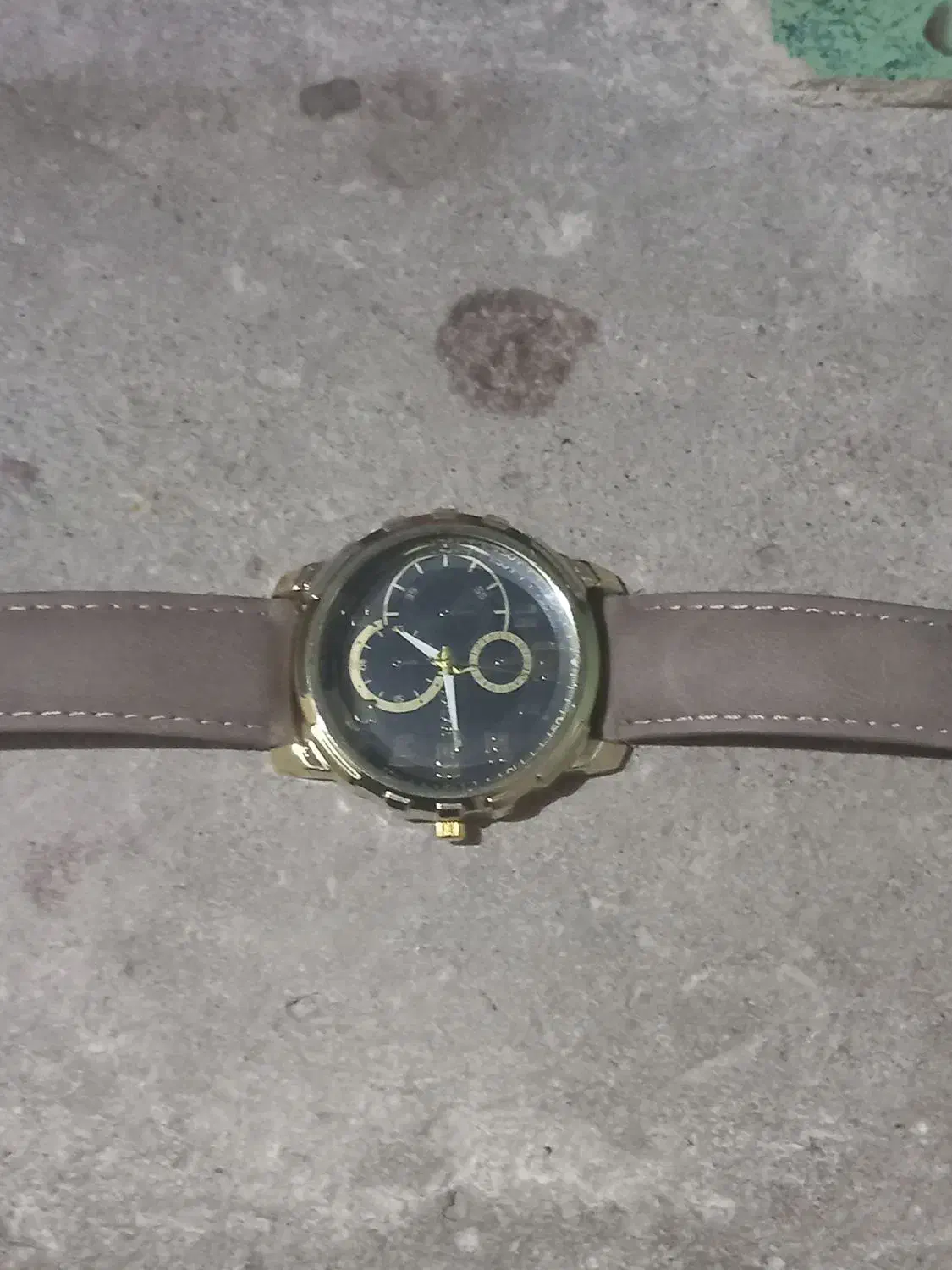 ساعت رنگ ثابت دسته چرم|ساعت|رودشت (چهارمحال و بختیاری), |دیوار