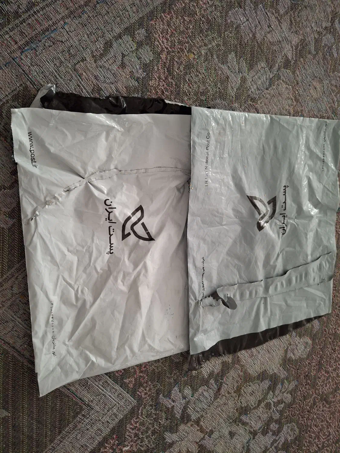 پاکت پستی و بسته های پستی برای آنلاین شاپ هاو|لوازم التحریر|قم, منبع آب|دیوار