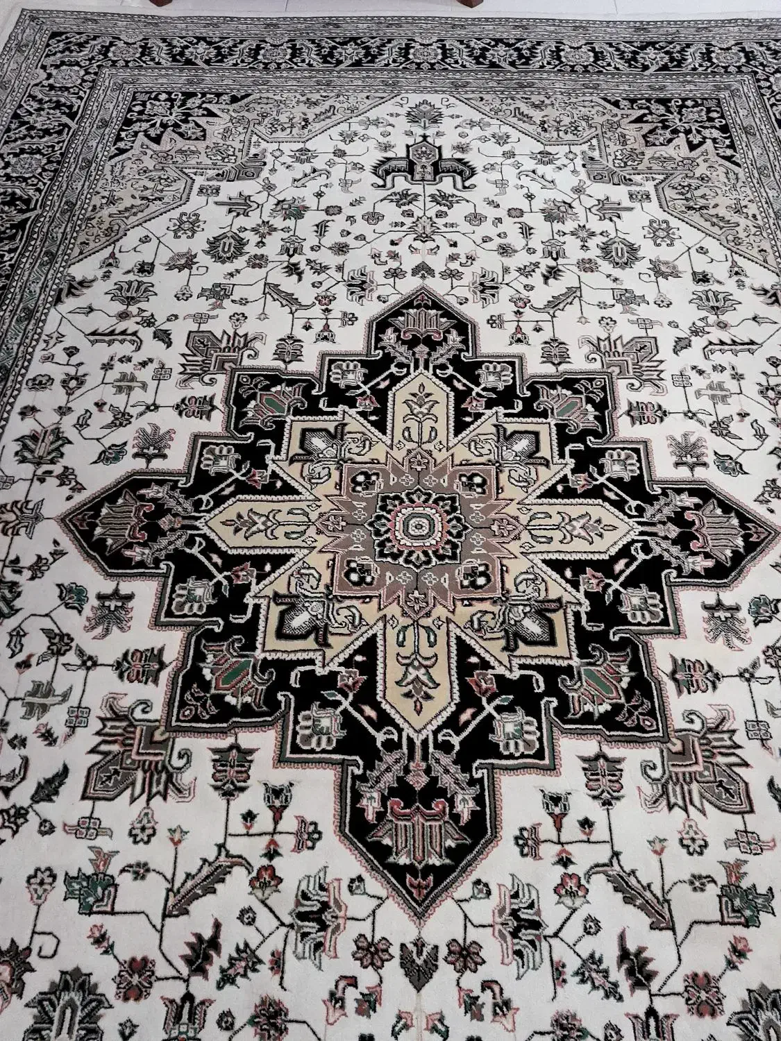 فرش ۶متری ماشینی|فرش|پرند, فاز ۴|دیوار