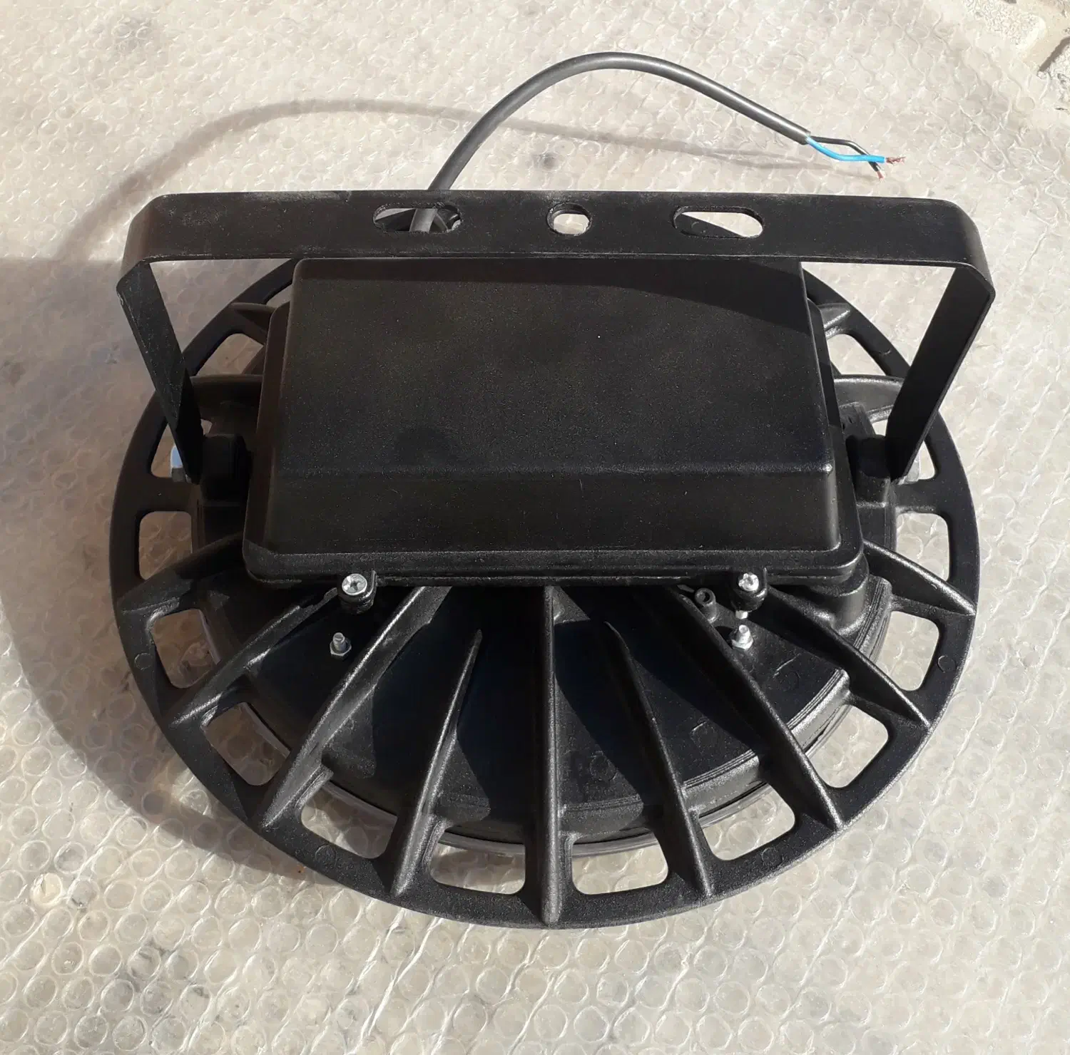 تولید کننده پروژکتور سوله ای ۲۰۰ وات|لامپ و چراغ|خرمآباد, |دیوار