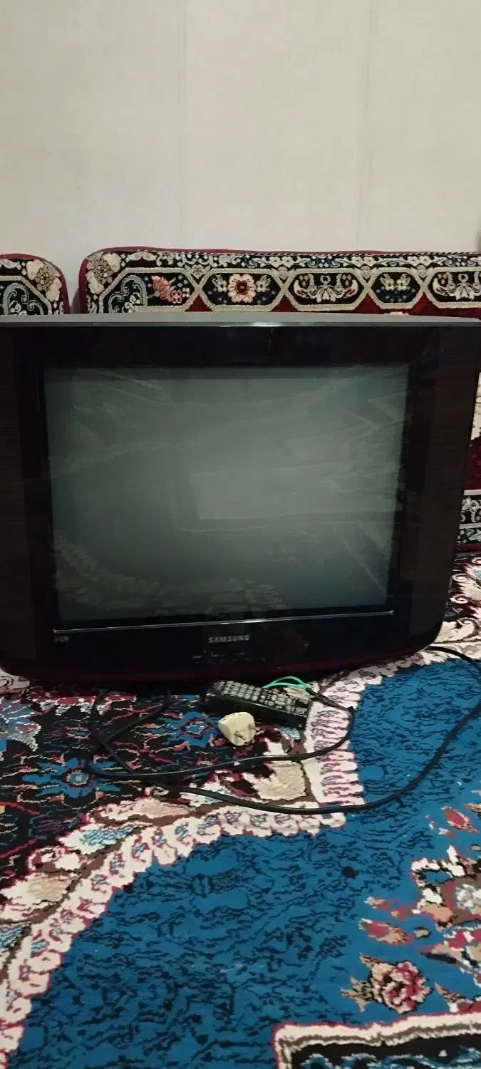 تلویزیون|تلویزیون و پروژکتور|قم, نیروگاه|دیوار