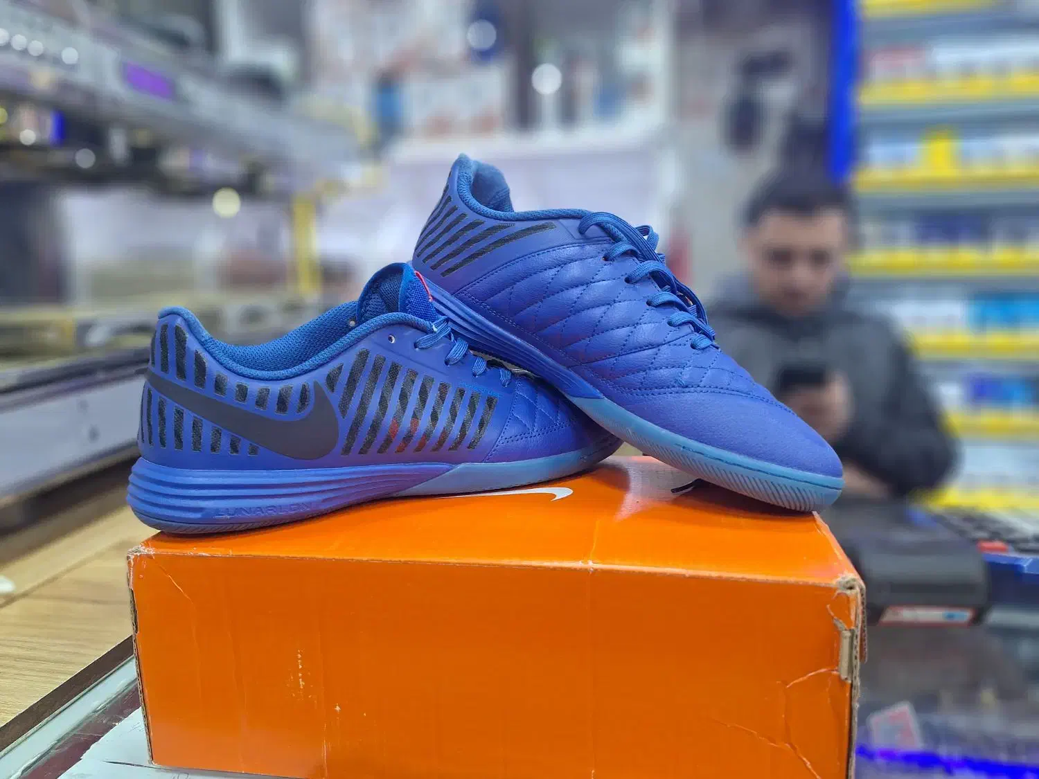 کفش سالنی|تجهیزات ورزشی|ابهر, |دیوار