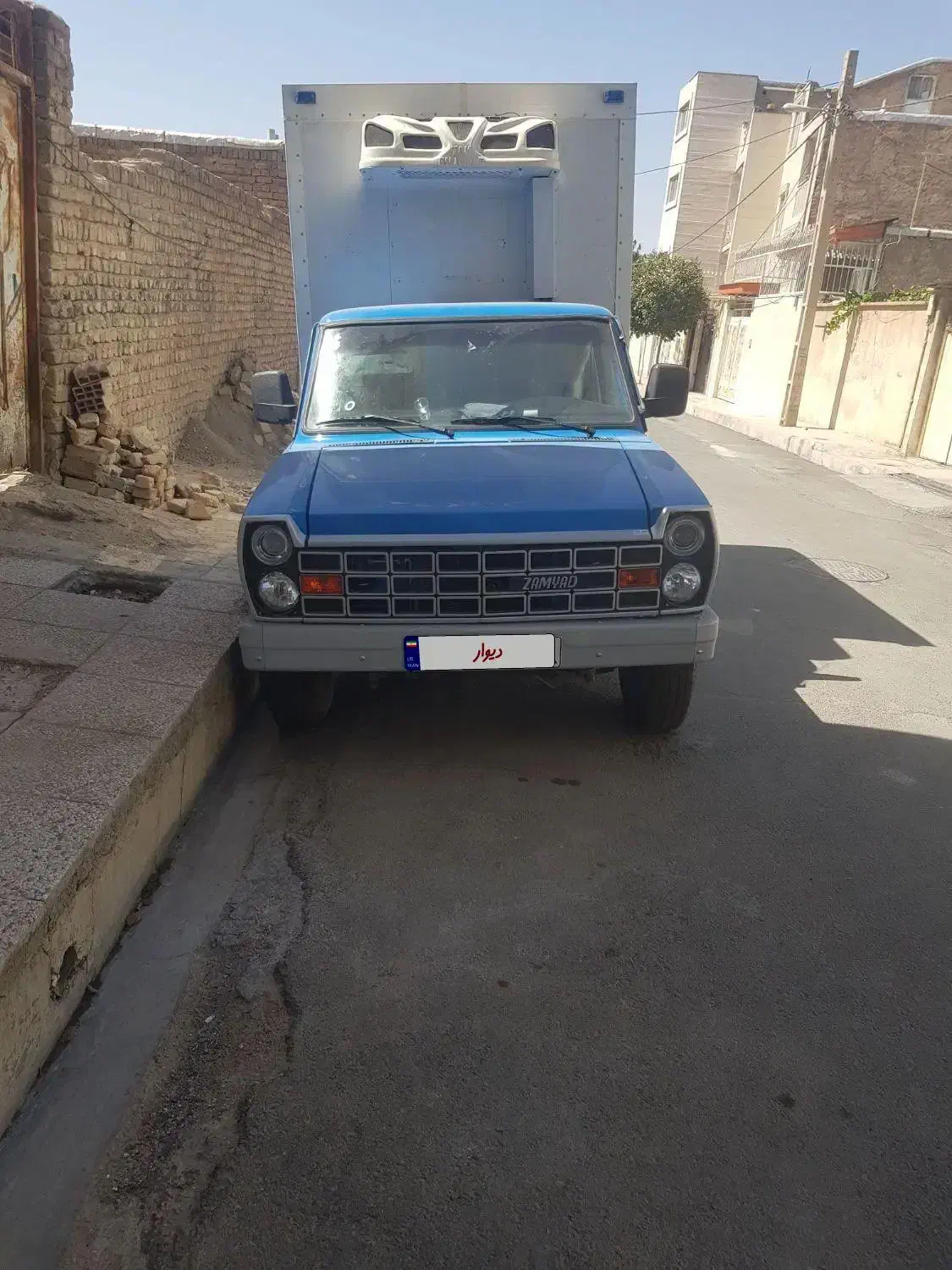 نیسان یخچالدار|خودرو سواری و وانت|هشتگرد, شهرک صنعتی هشتگرد|دیوار