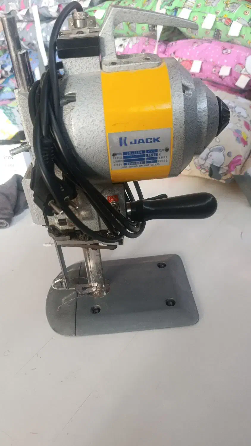 قیچی برش خیاطی|لوازم خیاطی و بافتنی|تهران, صاحب الزمان|دیوار