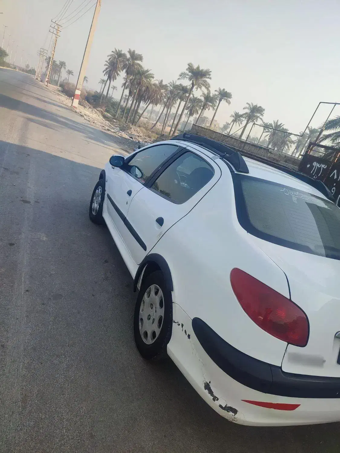 پژو ۲۰۶ صندوقدار تیپ ۵ مدلV8 سفید رنگ|خودرو سواری و وانت|اهواز, گلستان|دیوار