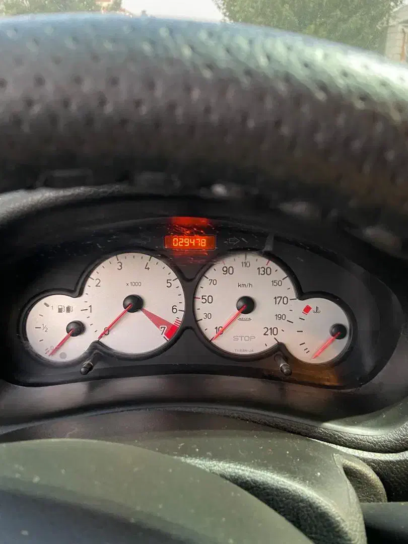 ۲۰۷ داشبورد ۲۰۶ مدل ۴۰۲ کم کار|خودرو سواری و وانت|رباط‌کریم, رباط‌کریم|دیوار