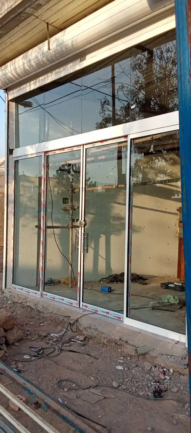 نصب درب برقی و شیشه سکوریت|خدمات پیشه و مهارت|نیشابور, خط کاشمر|دیوار