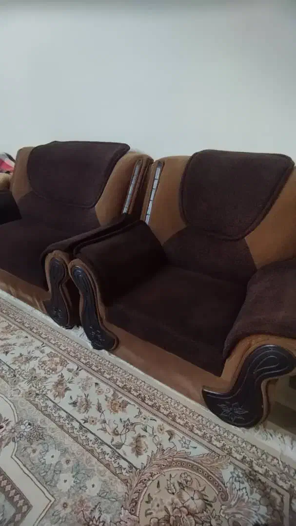 مبل ۹نفره سالم|مبلمان خانگی و میز عسلی|پارس‌آباد, |دیوار