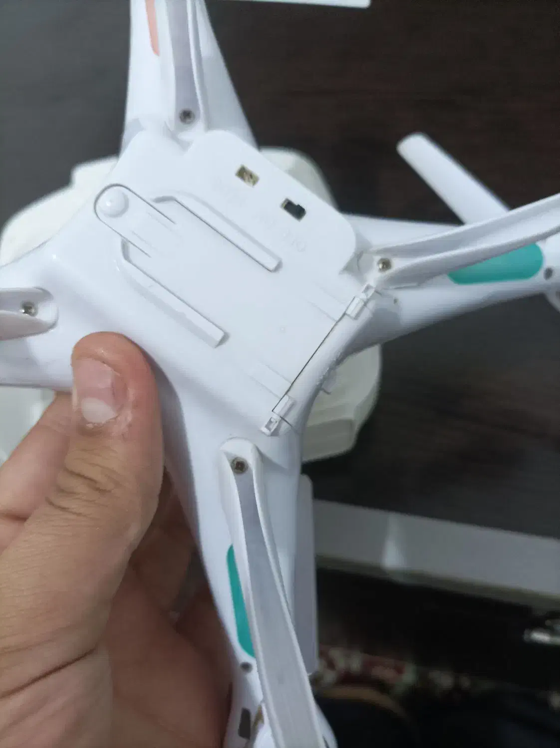 پهباد|دوربین عکاسی و فیلم‌برداری|شهرکرد, |دیوار