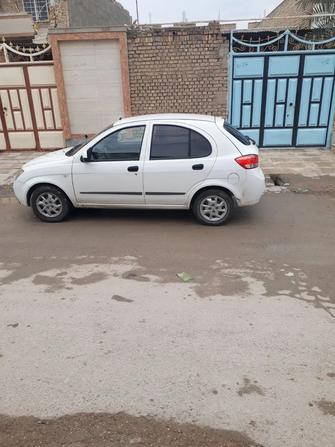 فروشی|خودرو سواری و وانت|باوی, |دیوار