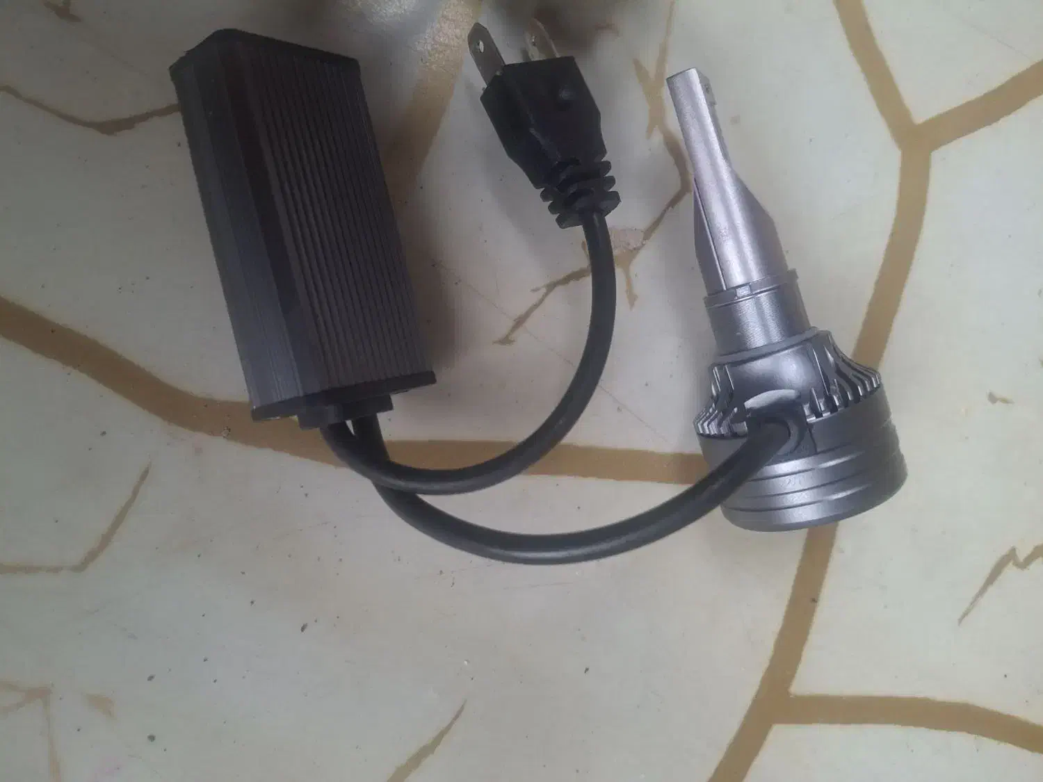 لامپ هد لایت|لامپ و چراغ|لردگان, |دیوار