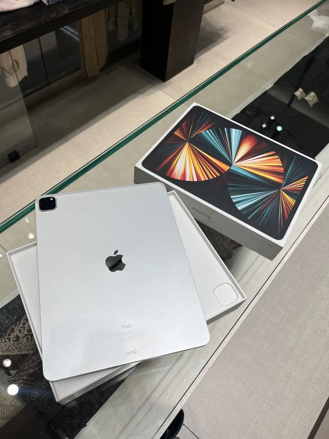 ipad poro 2021|تبلت|تهران, امام زاده قاسم (نیاوران)|دیوار