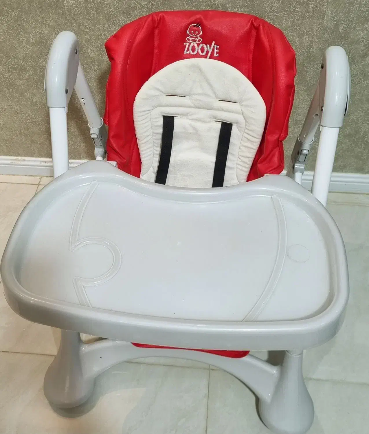 صندلی کودک زویه،کاملا تمیز|تخت و صندلی بچه|رشت, بازار|دیوار