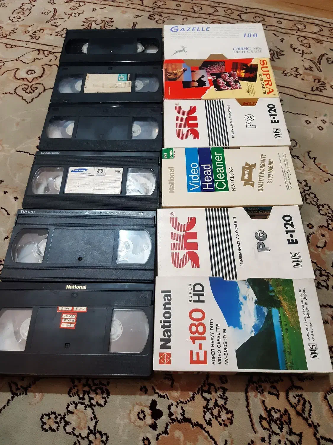 تعدادی نوار بزرگ ویدیوVHS|پخش‌کننده DVD و ویدیو|تهران, مجیدیه|دیوار