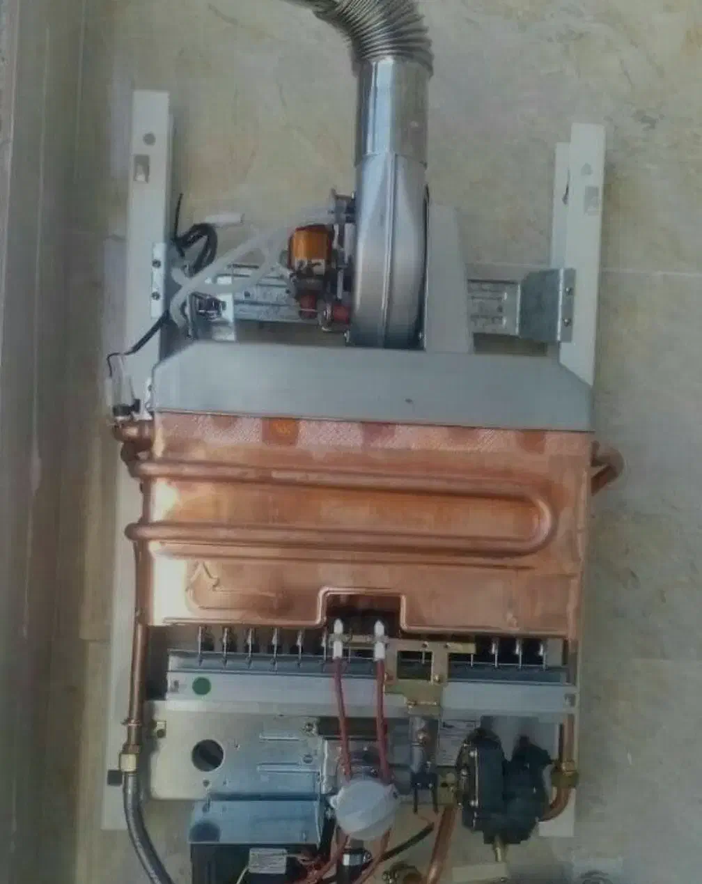 تاسیسات فنی احمدی|خدمات پیشه و مهارت|اندیکا, |دیوار