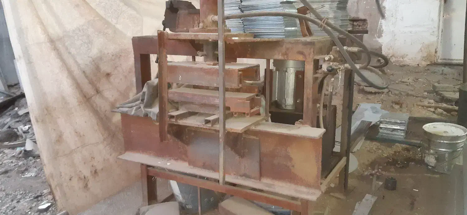 دستگاه خم هیدرولیک|ماشینآلات صنعتی|تهران, شهید رجایی|دیوار