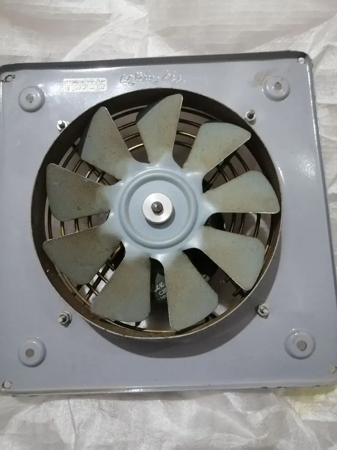 فن هواکش سالم کم استفاده شده 20*20|پنکه و تصفیه‌کنندهٔ هوا|تبریز, |دیوار