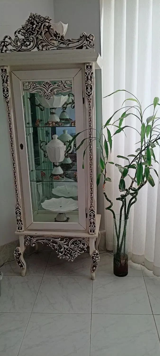 گنجه بسیار تمیز و سالم|بوفه، ویترین، کنسول|مشهد, رضاشهر|دیوار